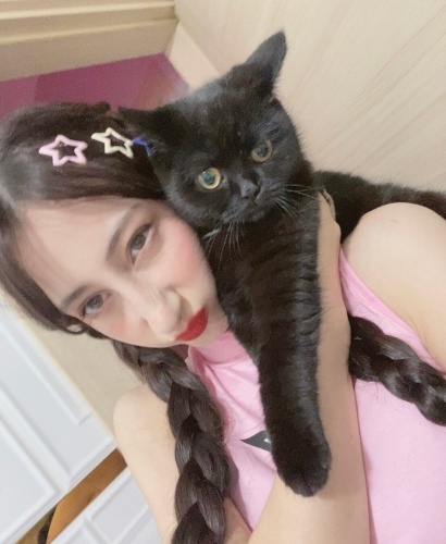 Sakin, Sevgi Dolu Siyah Prenses Yuva Arıyor 🖤 fotoğraf