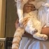 Kendini sevdiren enerjik bir bebek fotoğraf