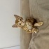Annesini kaybetmiş yavru kedi fotoğraf