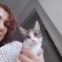 ELİNİZİ UZATTIĞINIZDA GURLAMAYA BAŞLAYAN, ÇİFT DOZ KARMA AŞILI fotoğraf