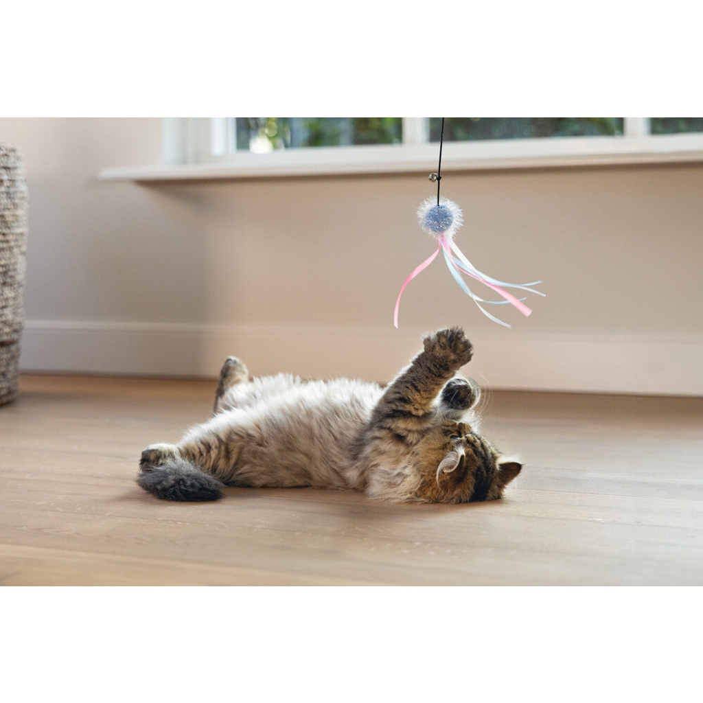Beeztees Tüylü Top ve Kurdelalar Zilli Kedi Oltası 47cm