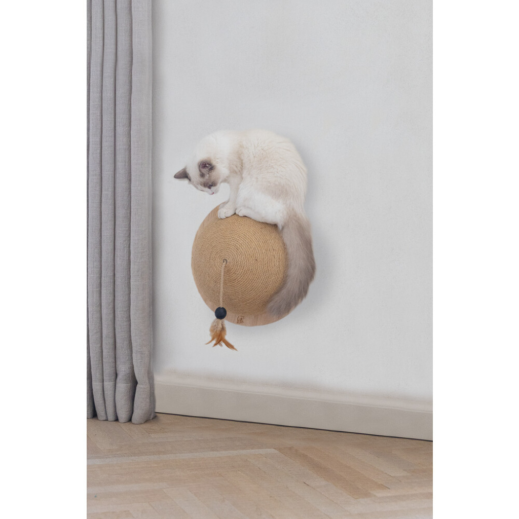 Beeztees Dbl Vivi Kedi Tırmalama Tahtası ve Oyuncağı 34,5x34,5x18cm