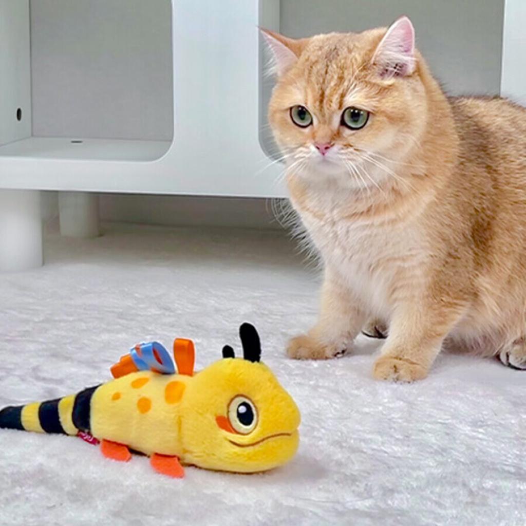 GiGwi Kedi Naneli Kuyruğu Sallanan Kertenkele Kedi Oyuncağı 22,35x8,89x8,89cm