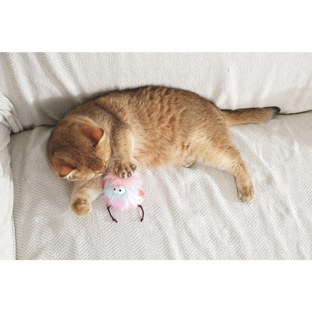 M-Pets Fluffy Loo Catnipli Kedi Oyuncağı 10x7x5,5cm (Karışık Renkli)