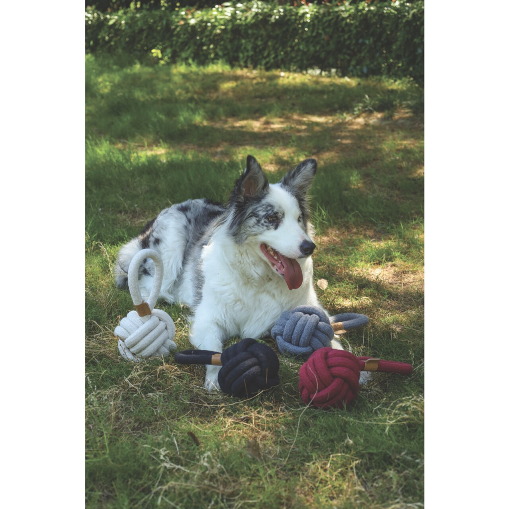 M-Pets Çekmeli Örgü Top Köpek Oyuncağı 11x11x17cm (Siyah)